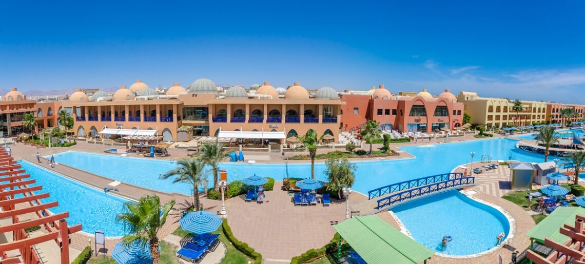 Titanic Beach – Red Sea Egypt Tours